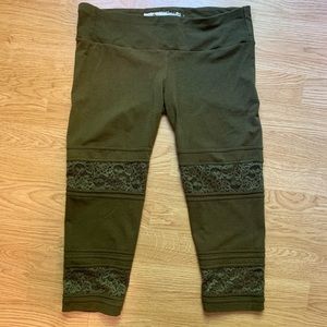 Nomad hemp wear bamboo and lace 3/4 leggings